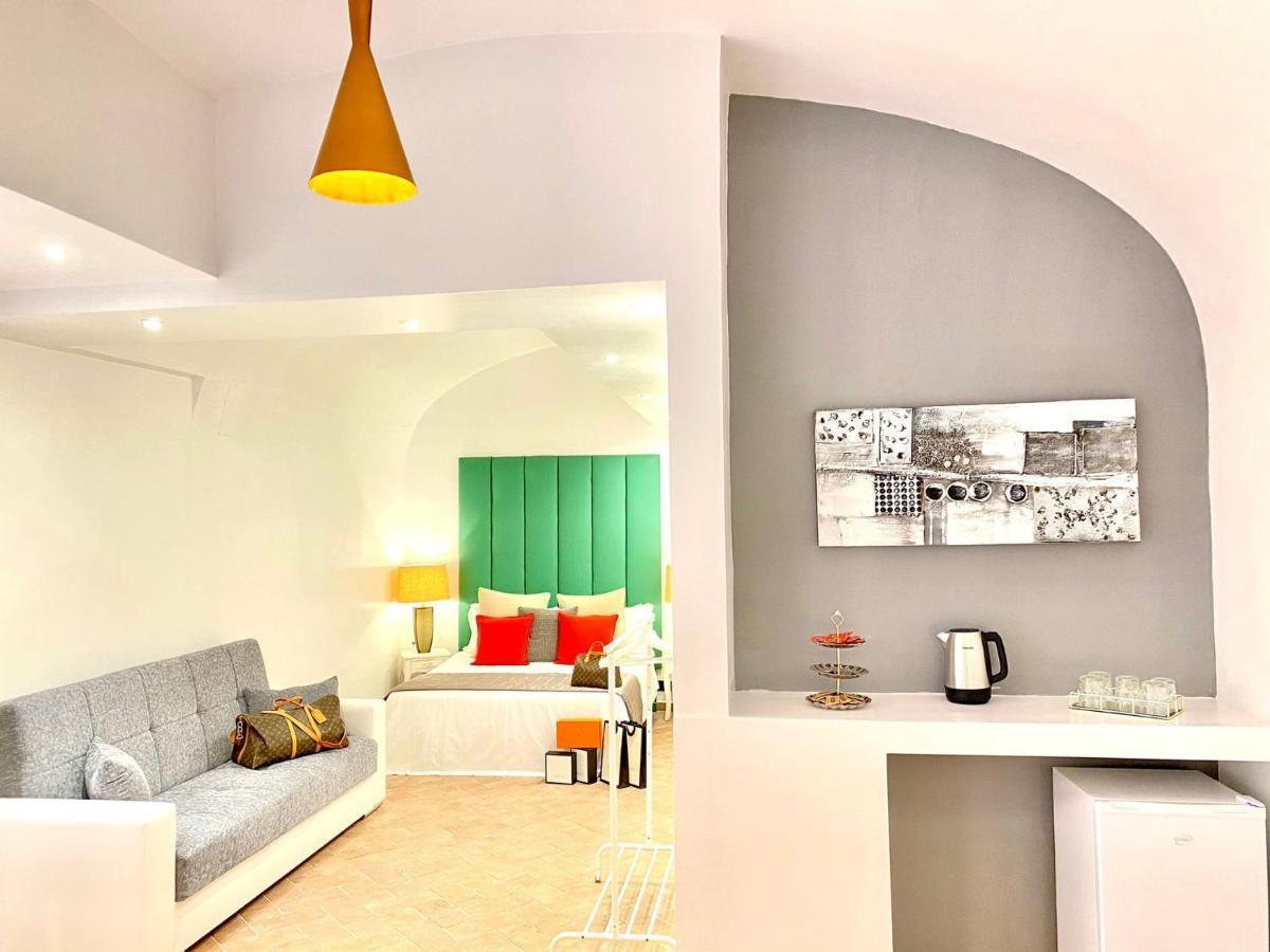 Fontana Di Trevi Diamond Boutique Apartment Rome Bagian luar foto